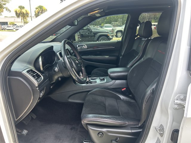 Used 2017 Jeep Grand Cherokee Trailhawk w/ Trailhawk Luxury Group AWD/4WD image 12