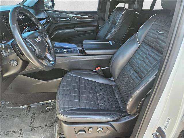 Used 2023 Cadillac Escalade Sport Platinum AWD/4WD image 15