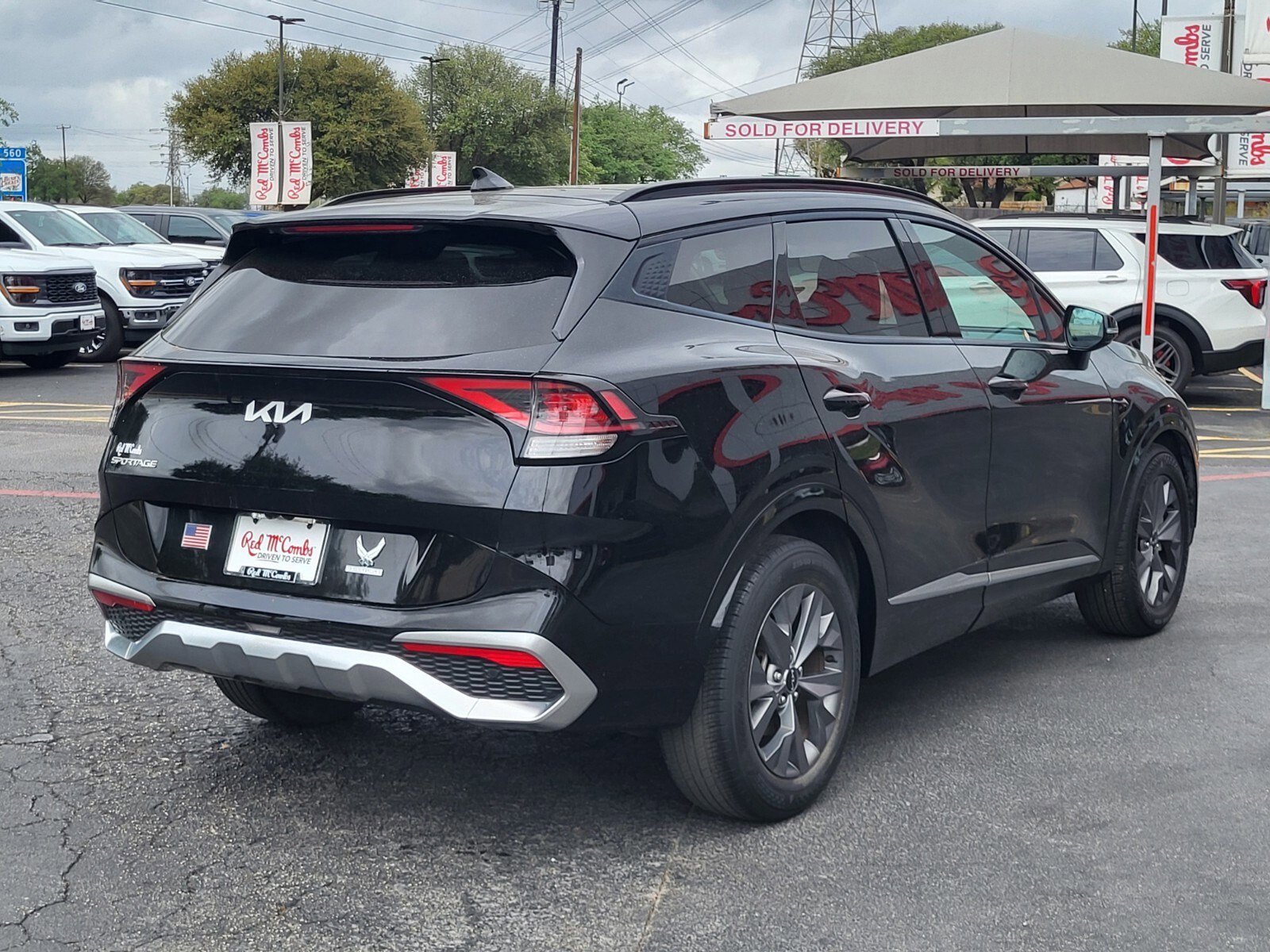 Used 2023 Kia Sportage SX image 3