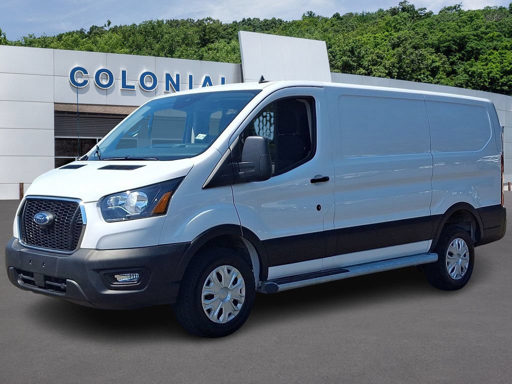 Certified 2025 Ford Transit 250 Low Roof w/ Exterior Upgrade Package RWD image 3
