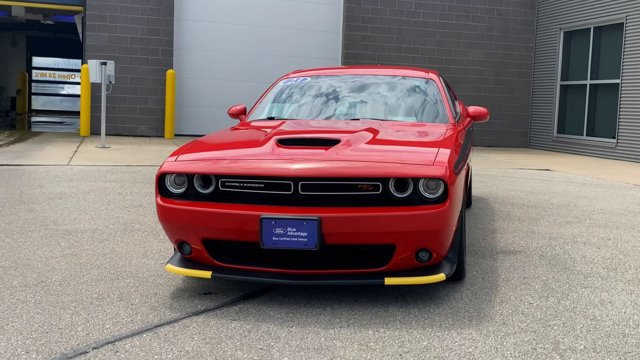 Used 2023 Dodge Challenger R/T w/ Plus Package RWD image 4