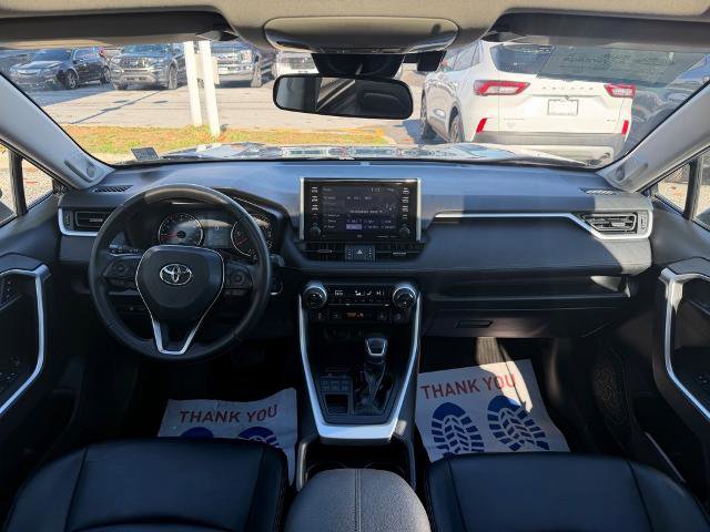 Used 2020 Toyota RAV4 XLE Premium image 14