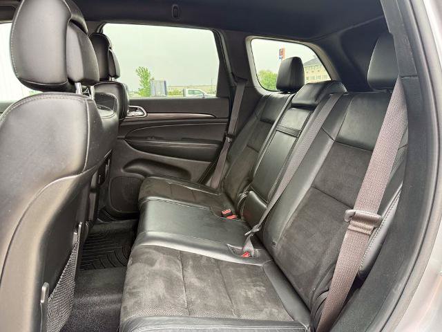 Used 2019 Jeep Grand Cherokee Altitude AWD/4WD image 12