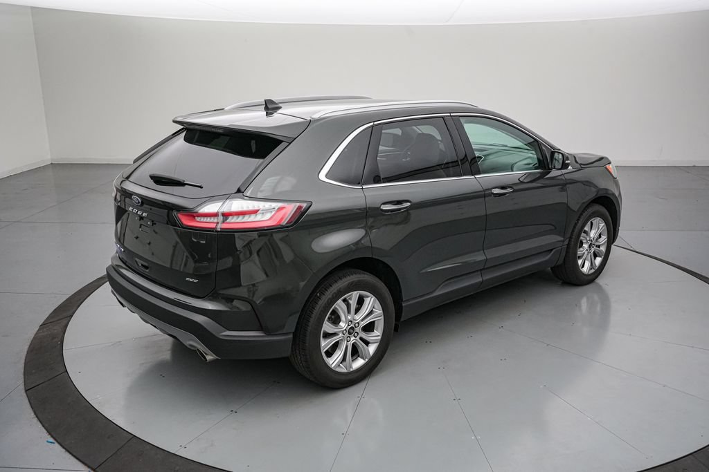Certified 2024 Ford Edge Titanium AWD/4WD image 4