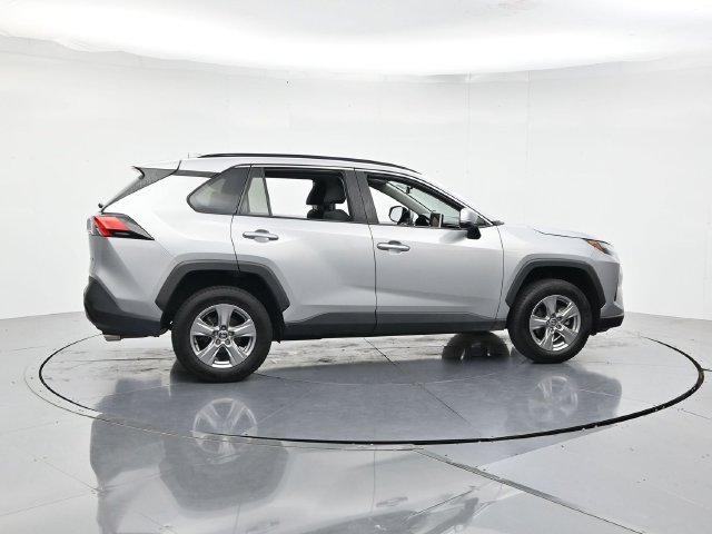 Used 2024 Toyota RAV4 XLE FWD image 2