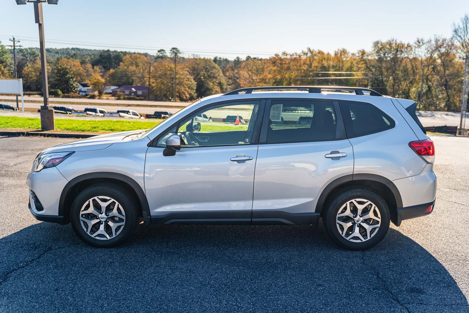 Used 2023 Subaru Forester Premium image 4