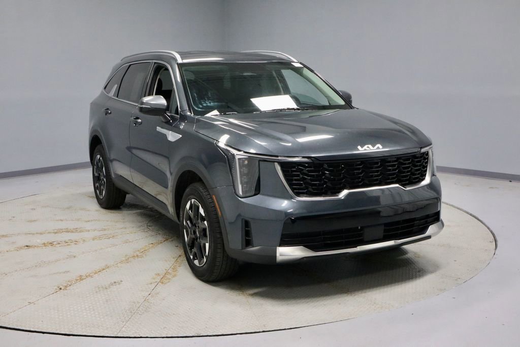 Used 2025 Kia Sorento S AWD/4WD image 7