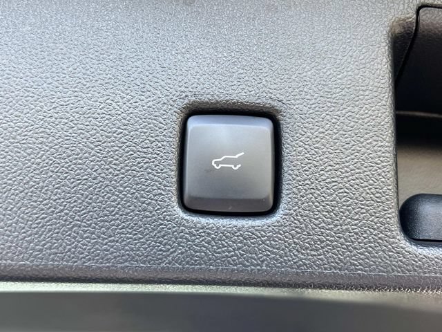 Certified 2024 Ford Escape ST-Line w/ Tech Pack #1 AWD/4WD image 12