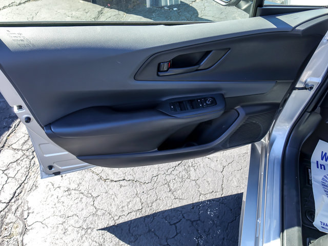 Used 2024 Toyota Prius LE FWD image 21