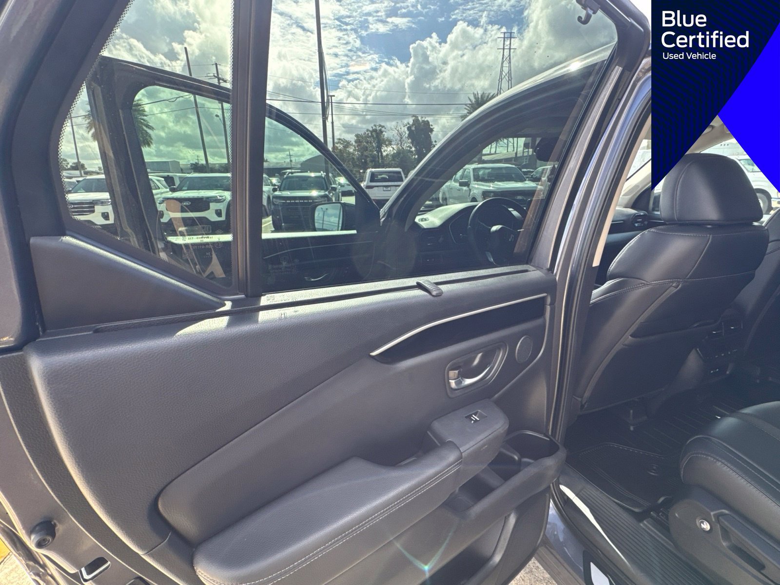 Used 2025 Honda Pilot EX-L image 19
