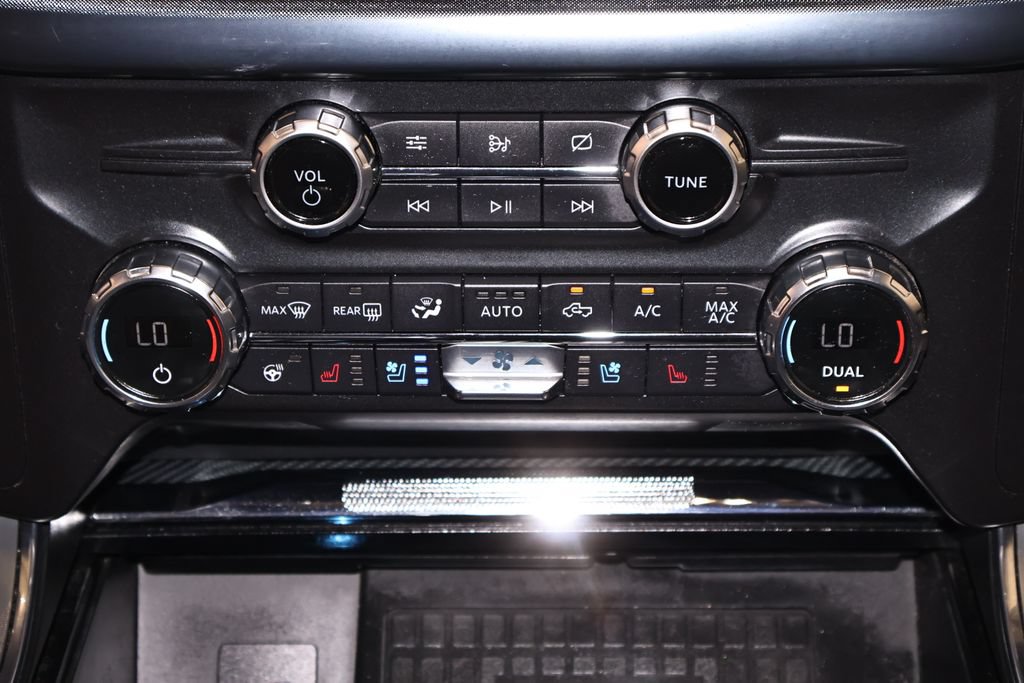 Certified 2021 Ford F150 Limited AWD/4WD image 35