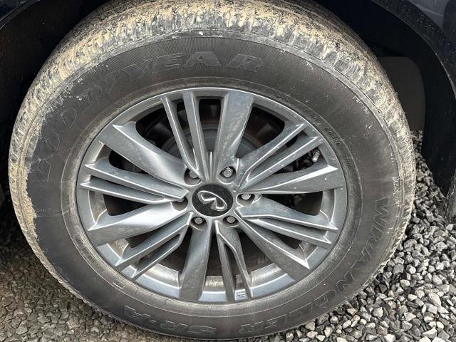 Used 2019 INFINITI QX80 Luxe image 6