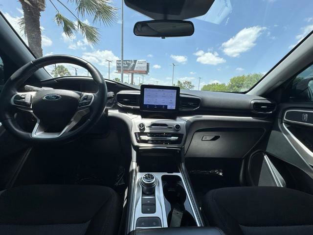 Certified 2023 Ford Explorer XLT RWD image 16