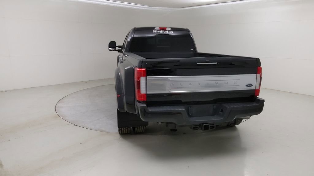 Certified 2019 Ford F450 Platinum w/ Platinum Ultimate Package image 17