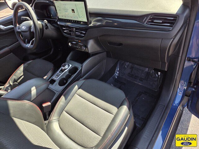 Certified 2023 Ford Escape ST-Line w/ Tech Pack #1 FWD image 17