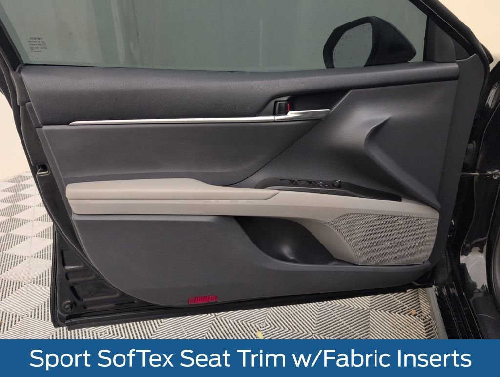 Used 2023 Toyota Camry SE image 34