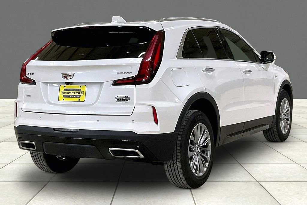 Used 2024 Cadillac XT4 Premium Luxury image 4