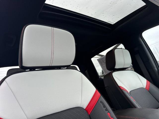 Used 2024 GMC Canyon AT4X image 15