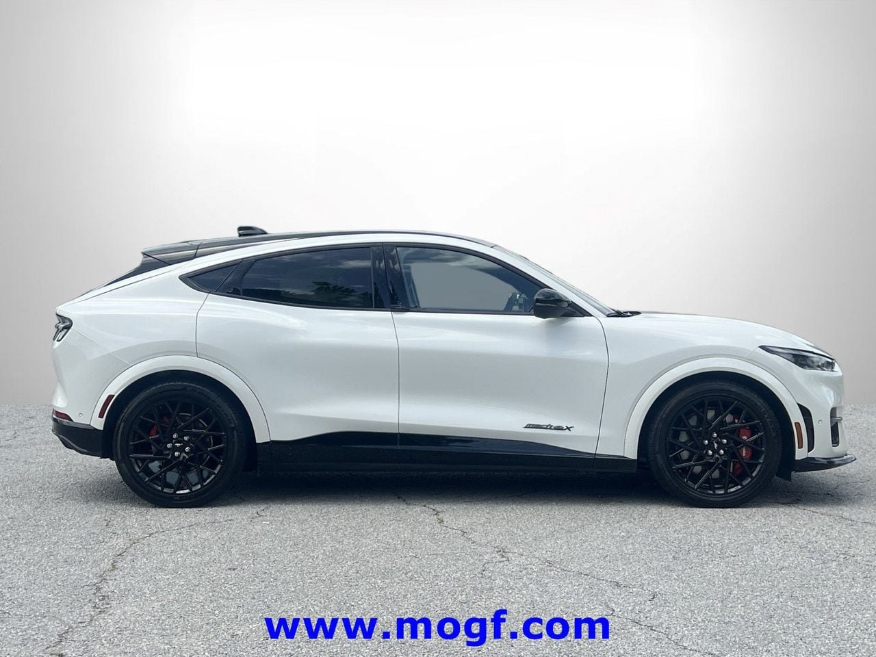 Certified 2023 Ford Mustang Mach-E GT w/ GT Performance Edition AWD/4WD image 27