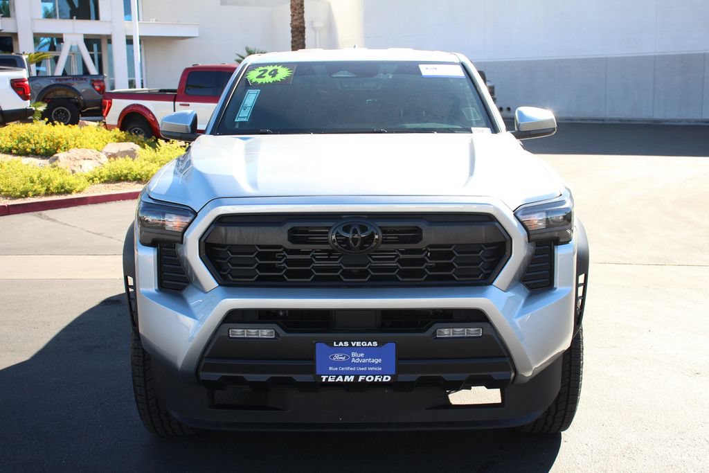 Used 2024 Toyota Tacoma TRD Off-Road AWD/4WD image 13