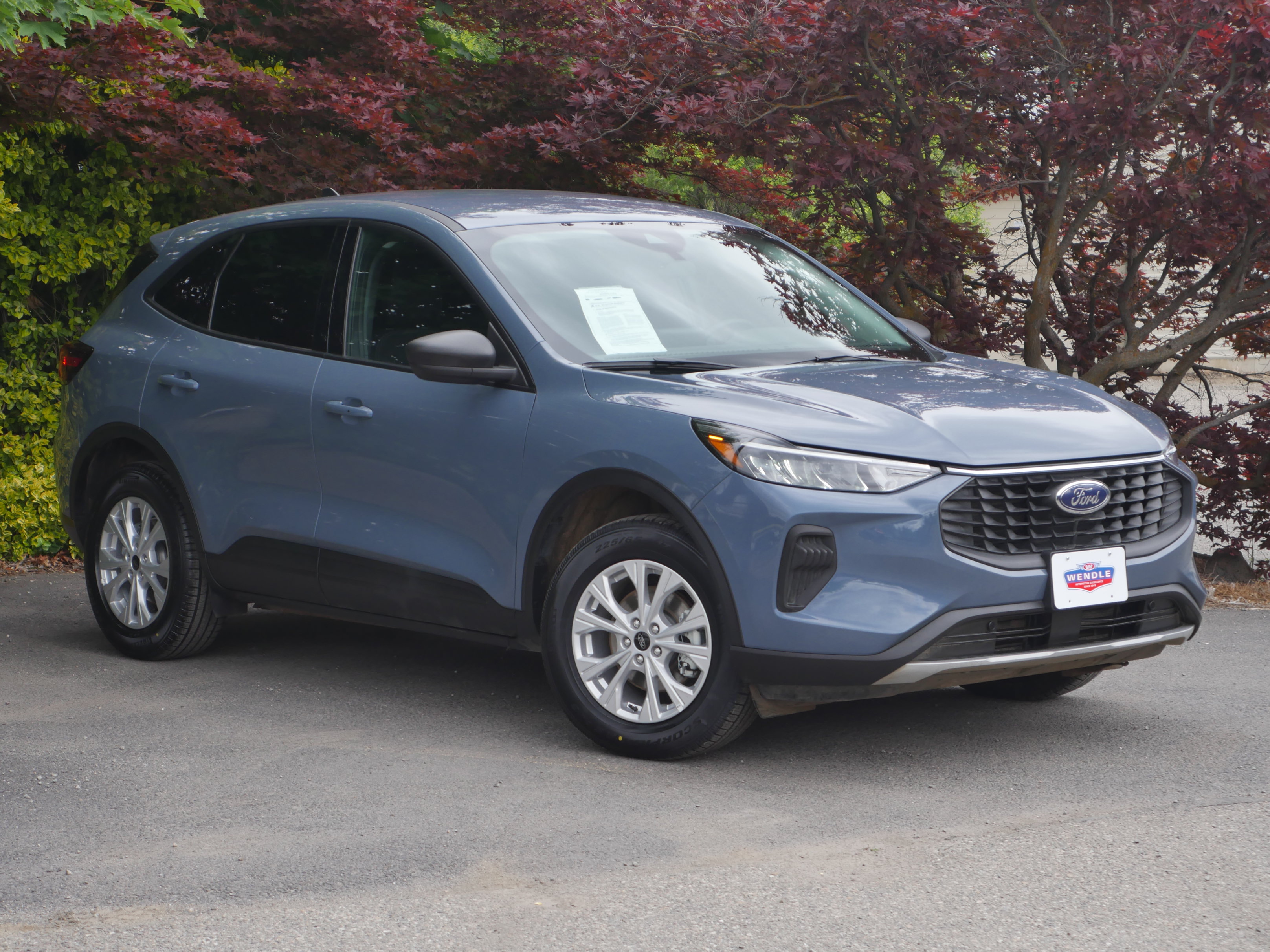 Certified 2025 Ford Escape Active AWD/4WD image 30