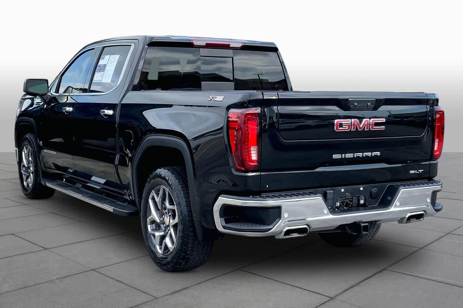 Used 2024 GMC Sierra 1500 SLT AWD/4WD image 12