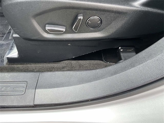 Certified 2018 Ford Explorer XLT w/ Equipment Group 201A image 13