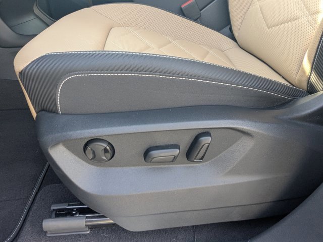 Used 2024 Volkswagen Atlas Cross Sport SE image 21