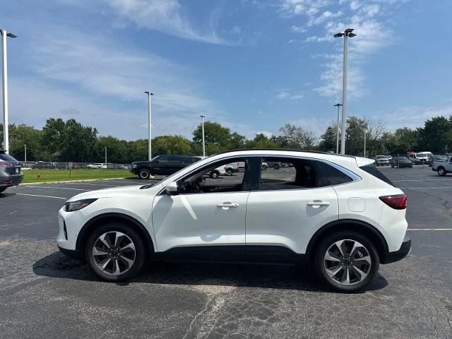 Certified 2023 Ford Escape Platinum w/ Premium Technology Package AWD/4WD image 5