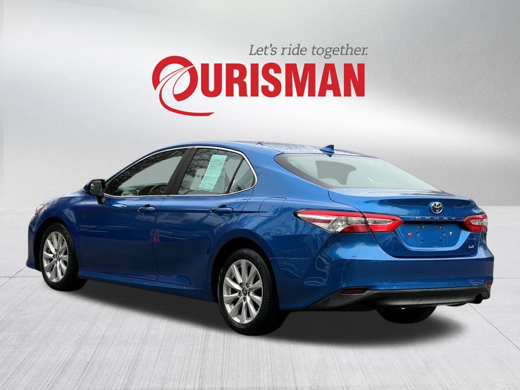 Used 2019 Toyota Camry LE image 4