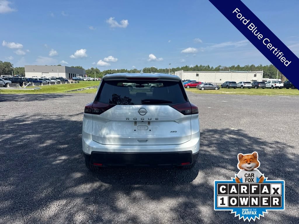 Used 2025 Nissan Rogue SV AWD/4WD image 5