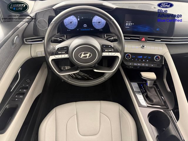 Used 2025 Hyundai Elantra Limited FWD image 27