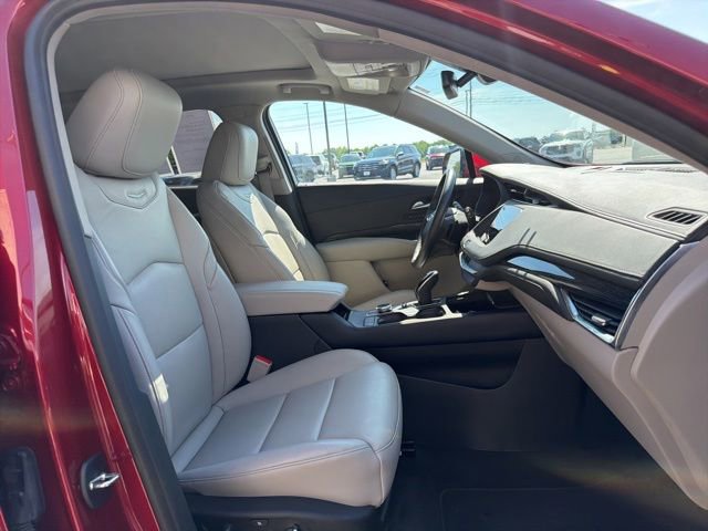 Used 2023 Cadillac XT4 Premium Luxury AWD/4WD image 21