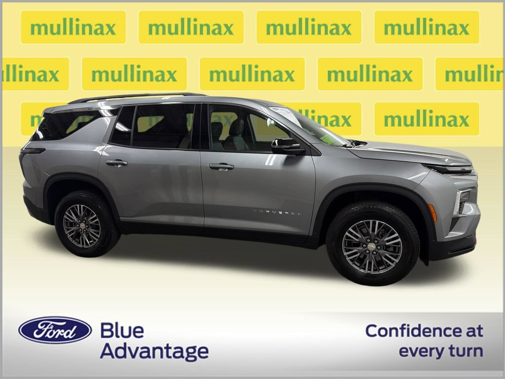 Used 2026 Chevrolet Traverse LT FWD video 2