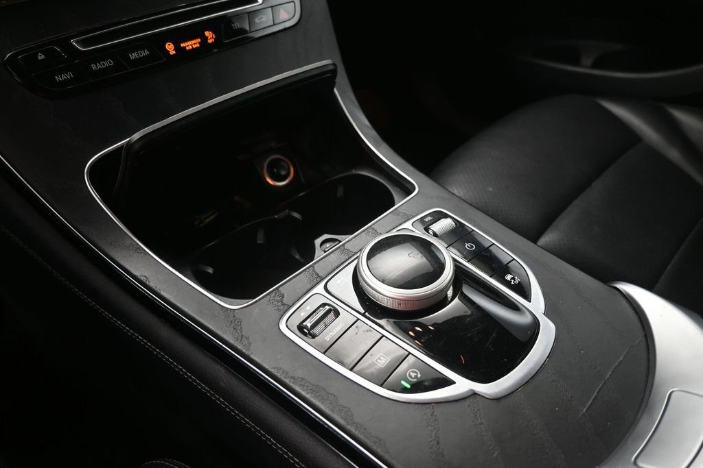 Used 2019 Mercedes-Benz GLC 300 image 29