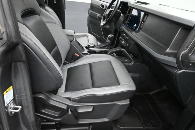 Certified 2024 Ford Bronco Big Bend w/ Sasquatch Package AWD/4WD image 31