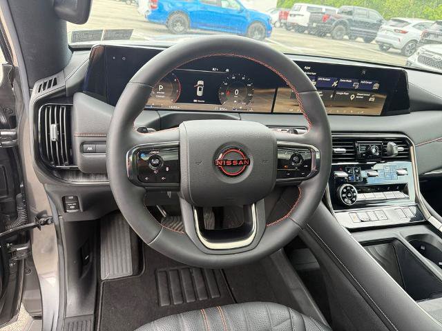 Used 2025 Nissan Armada PRO-4X w/ Pro-4X Premium Package AWD/4WD image 15