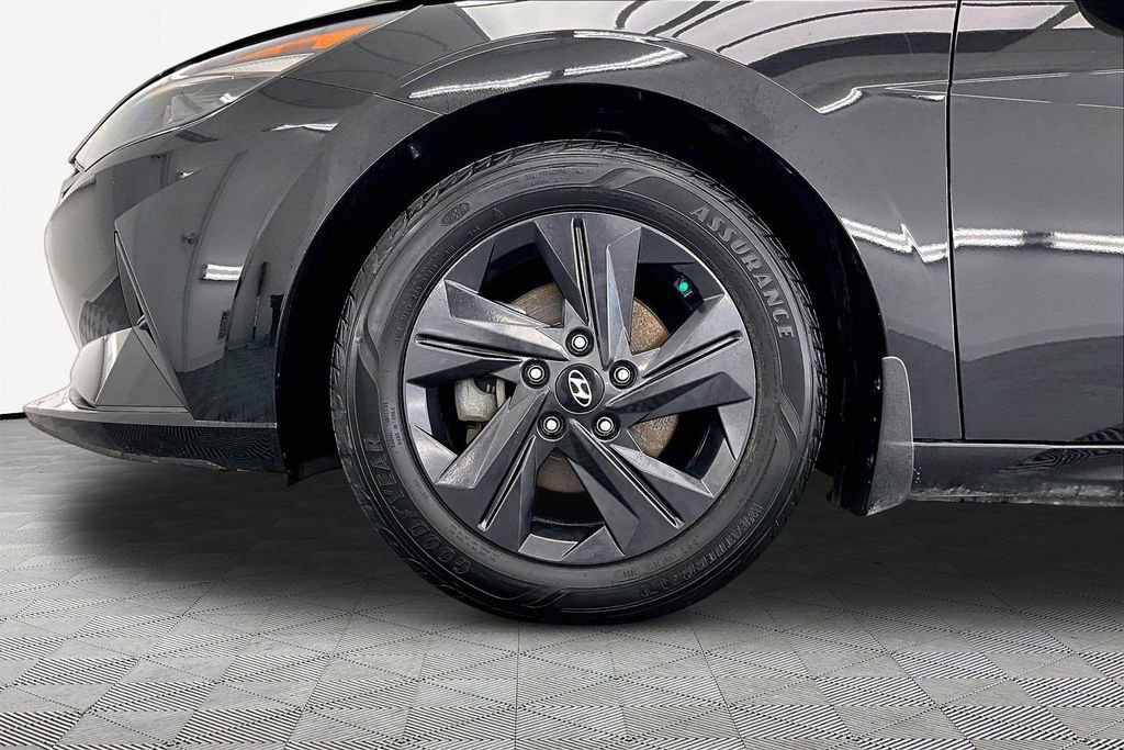 Used 2022 Hyundai Elantra SEL FWD image 9