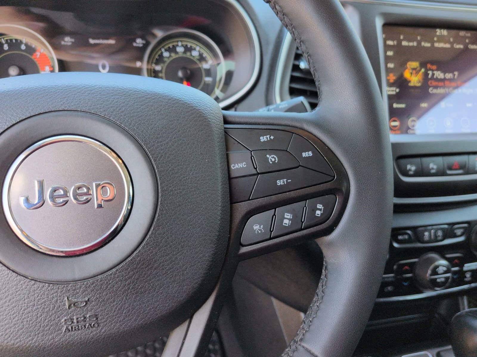 Used 2021 Jeep Cherokee Trailhawk image 32