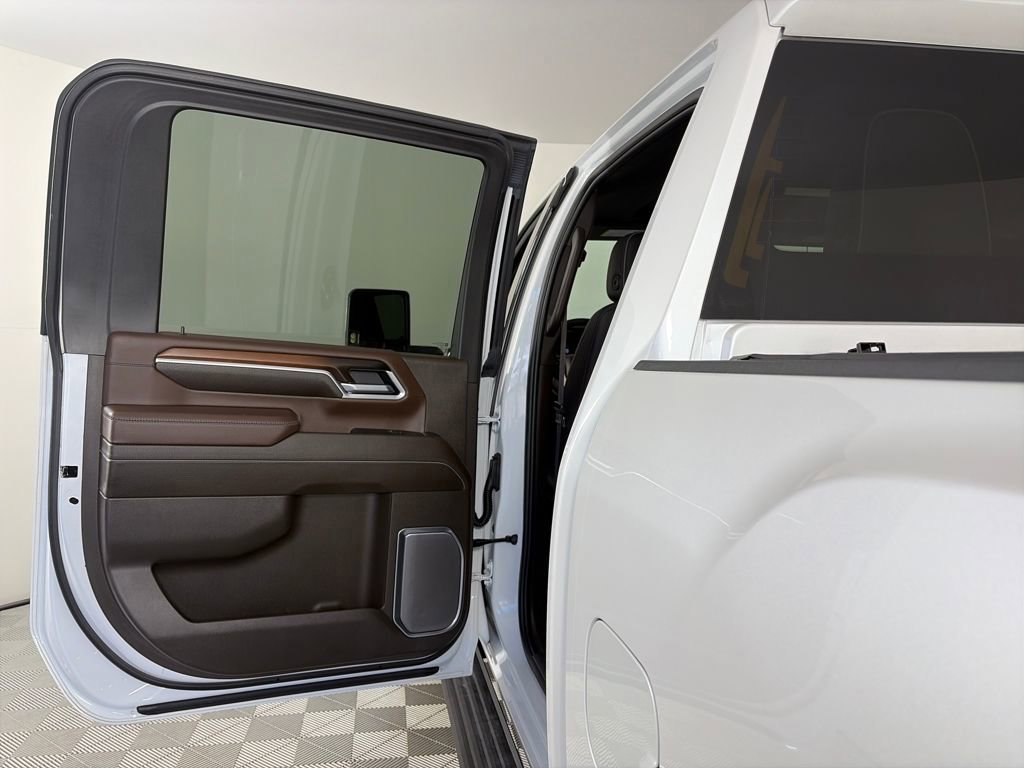 Used 2025 GMC Sierra 2500 Denali w/ Denali Reserve Package image 12