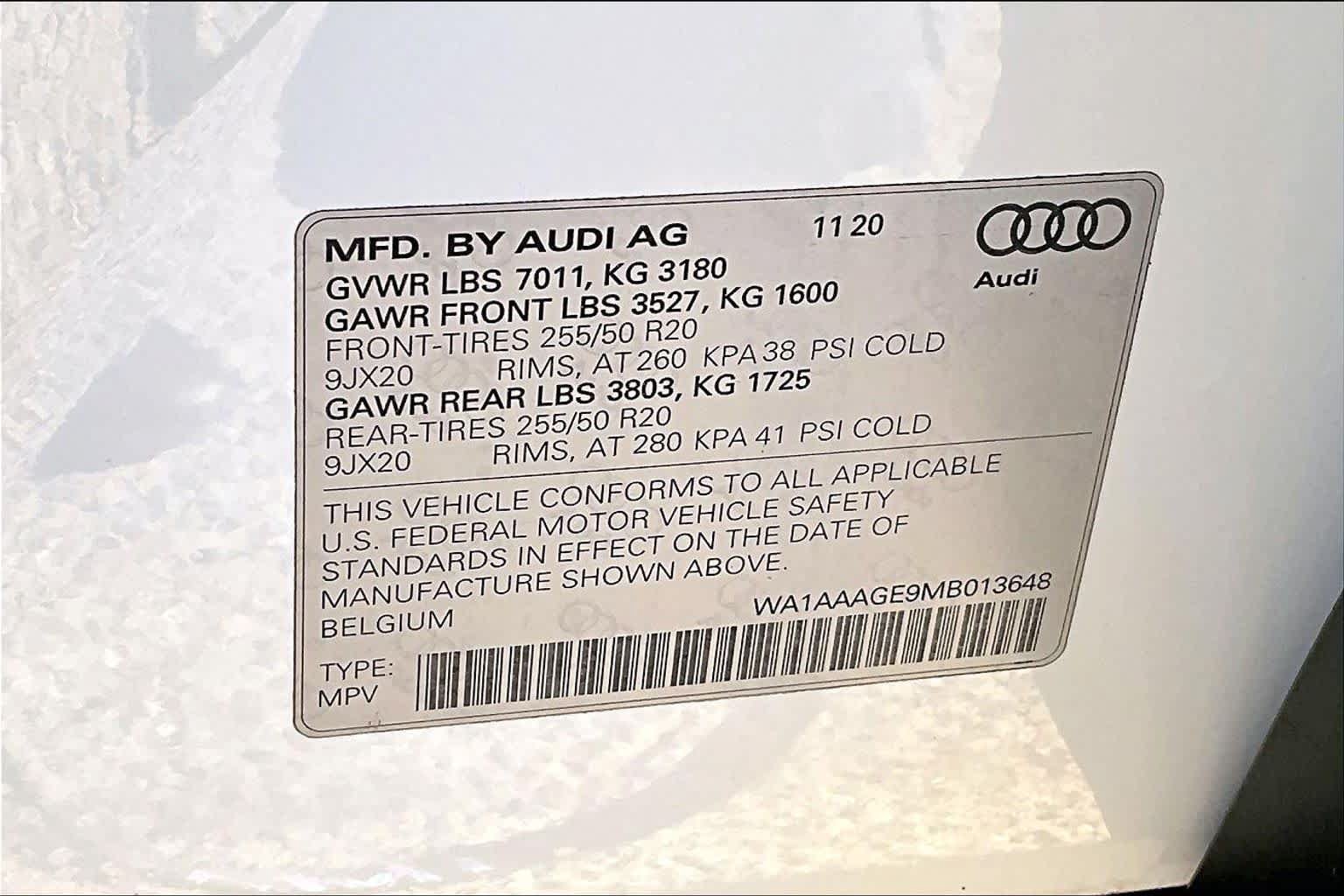 Used 2021 Audi e-tron Premium w/ Convenience Plus Package AWD/4WD image 35