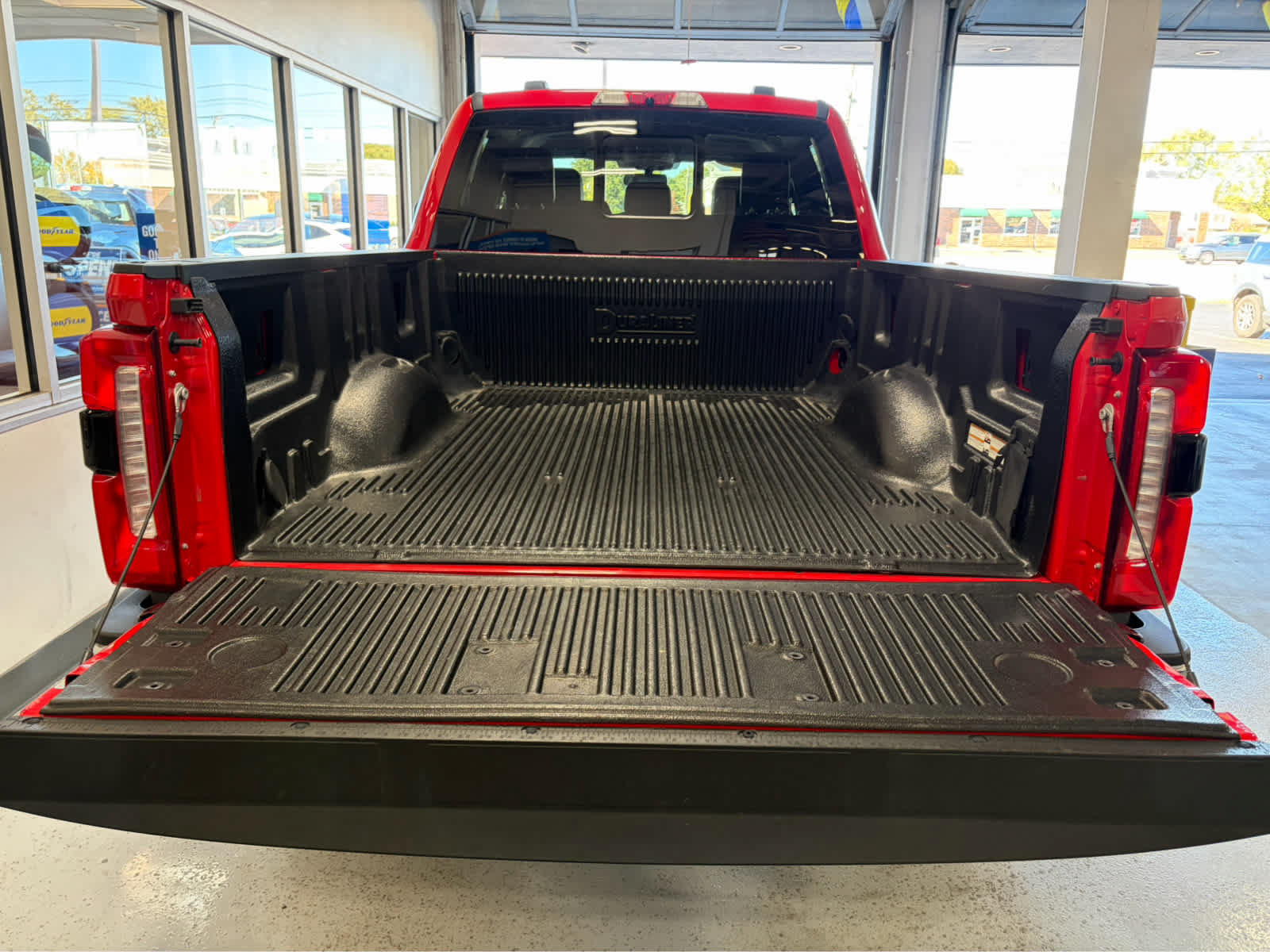 Certified 2023 Ford F350 Lariat w/ Chrome Package AWD/4WD image 8
