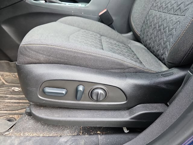 Used 2022 Chevrolet Equinox LT FWD image 12