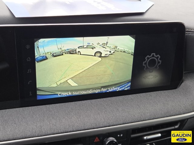 Used 2025 Nissan Kicks SV FWD image 22