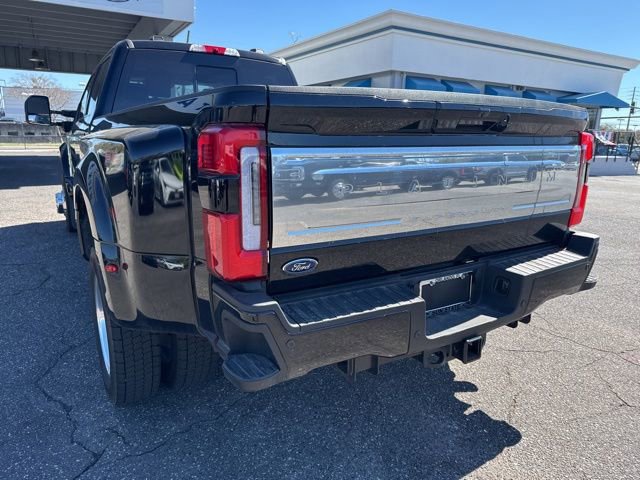 Certified 2025 Ford F450 Platinum w/ Platinum Plus Package image 6