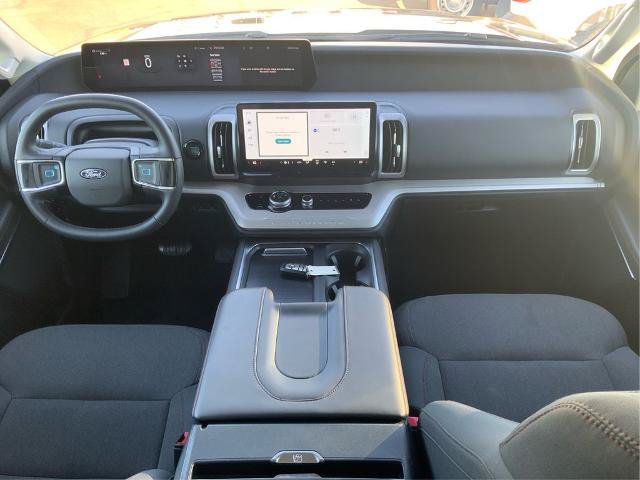 Certified 2025 Ford Expedition Active AWD/4WD image 16