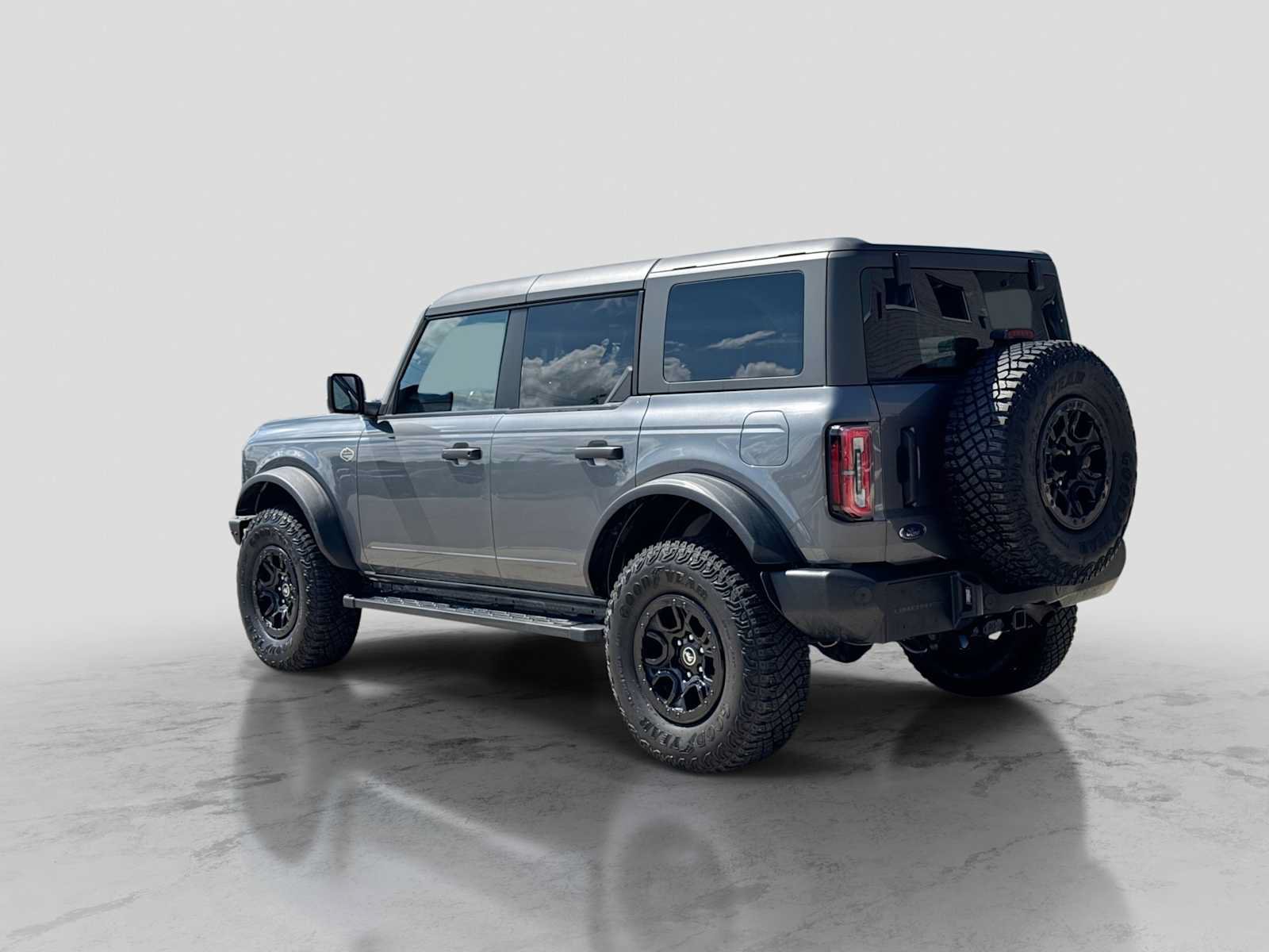 Certified 2023 Ford Bronco Wildtrak AWD/4WD image 4