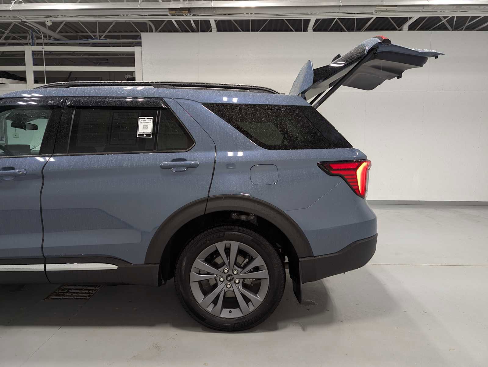 Certified 2025 Ford Explorer Active w/ Active Comfort Package image 2