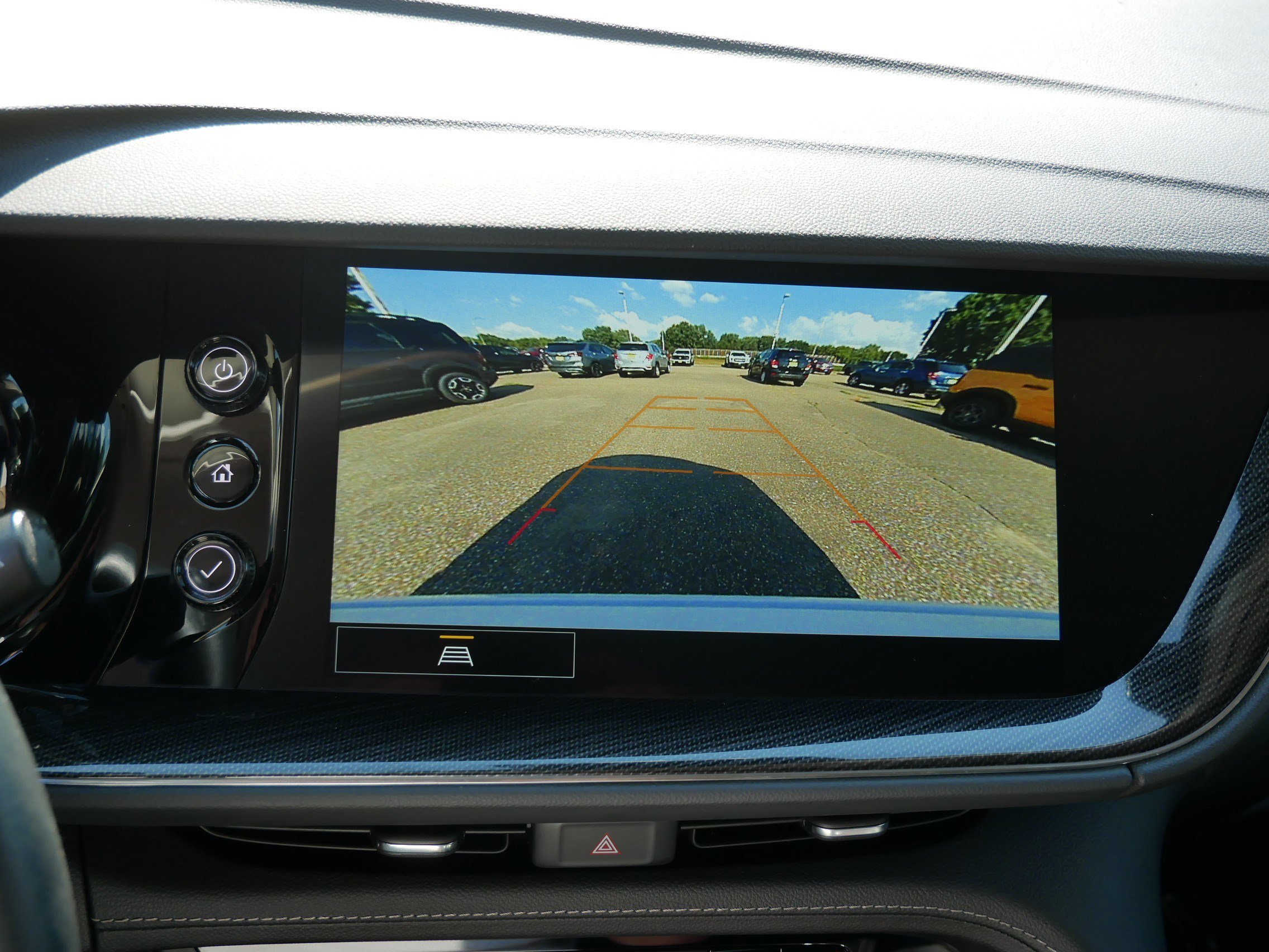 Used 2022 Buick Envision Preferred AWD/4WD image 29