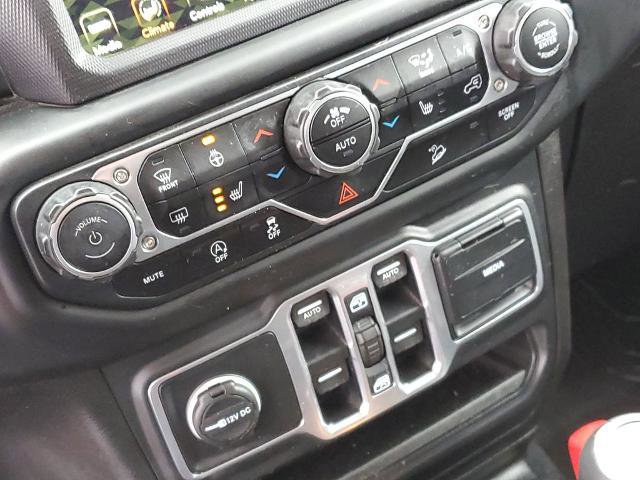 Used 2018 Jeep Wrangler Unlimited Sahara AWD/4WD image 18